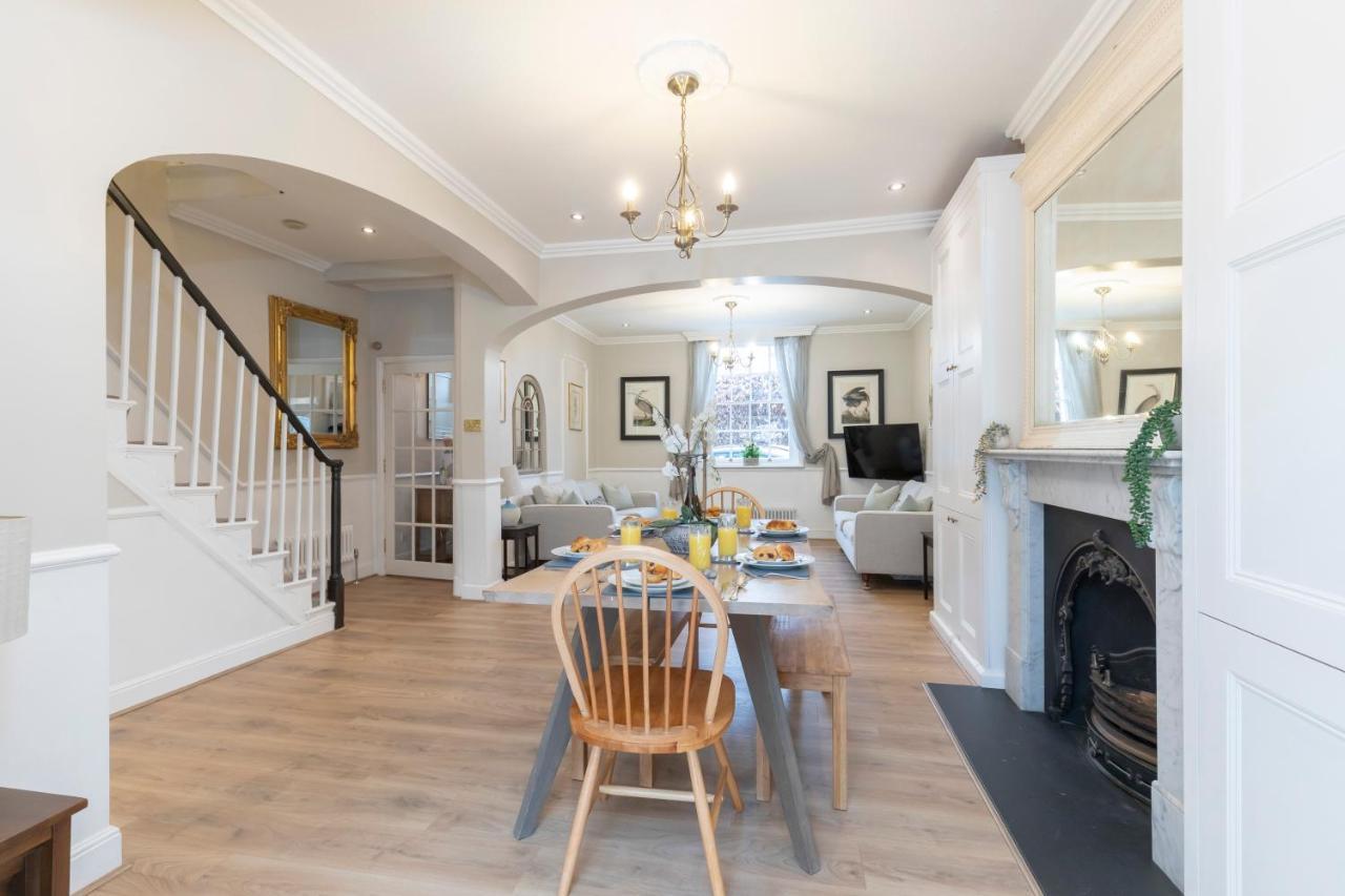 Beautiful 4 Bedroom Home Cheltenham Zewnętrze zdjęcie